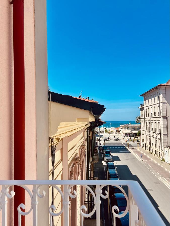 A Casa Di Mario E Nene Bed and Breakfast Viareggio Eksteriør billede