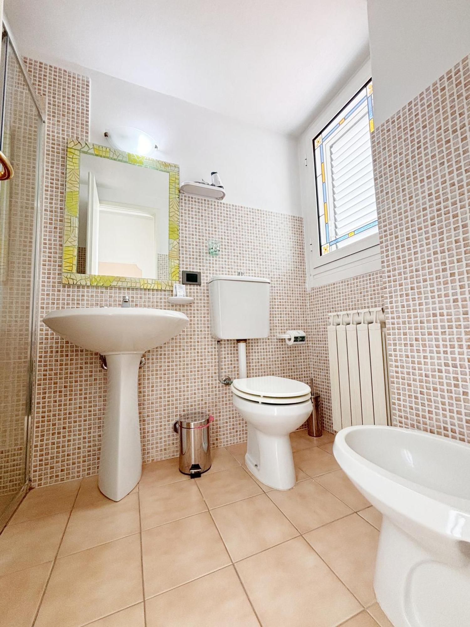 A Casa Di Mario E Nene Bed and Breakfast Viareggio Eksteriør billede