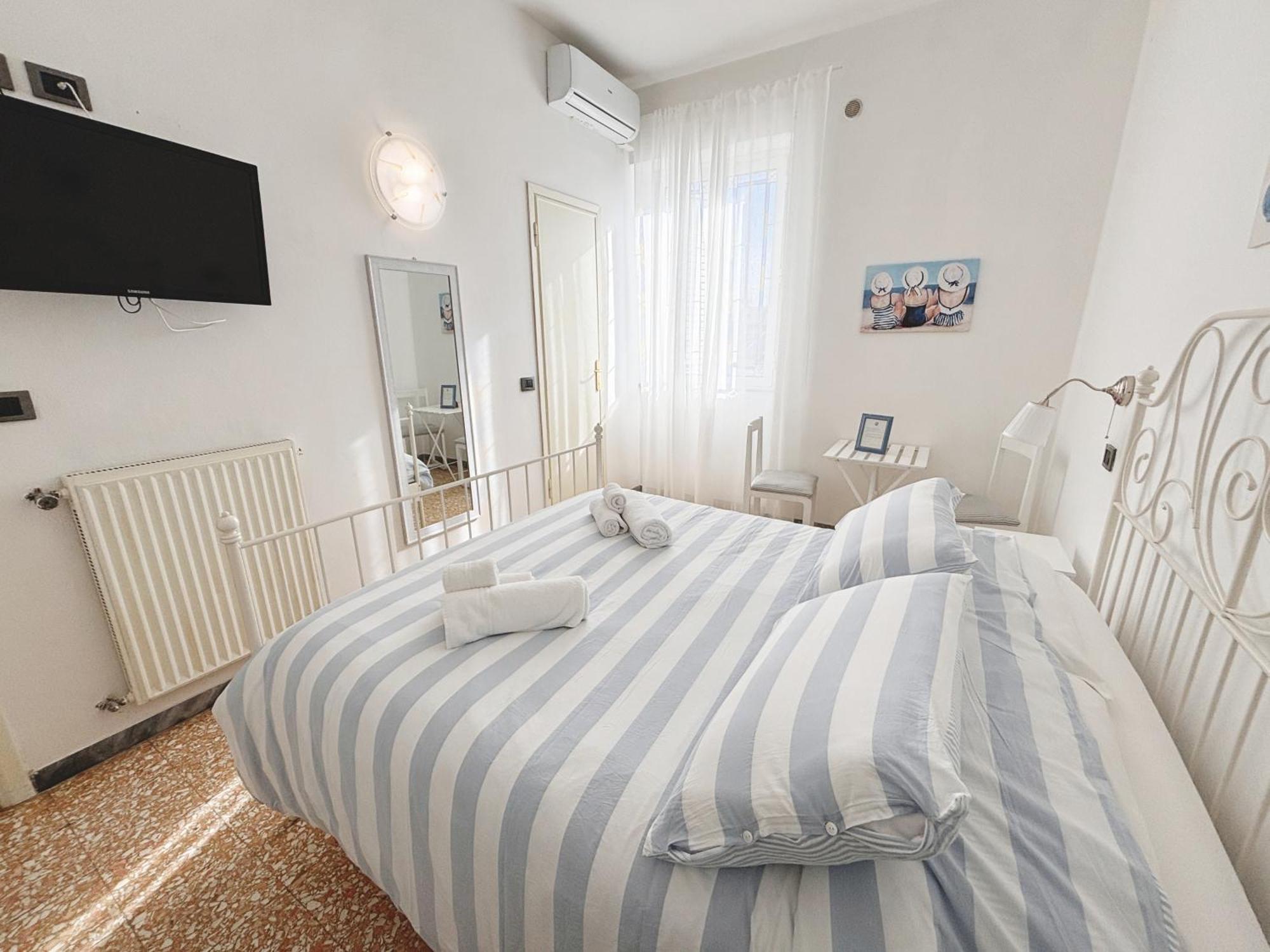 A Casa Di Mario E Nene Bed and Breakfast Viareggio Eksteriør billede
