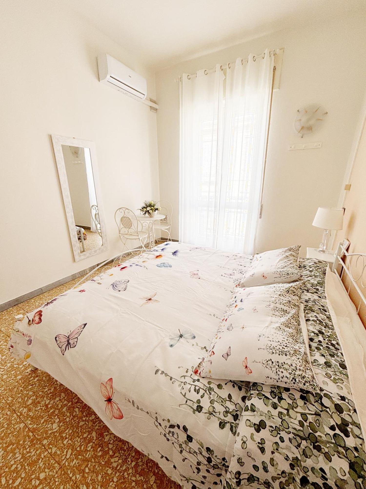 A Casa Di Mario E Nene Bed and Breakfast Viareggio Eksteriør billede