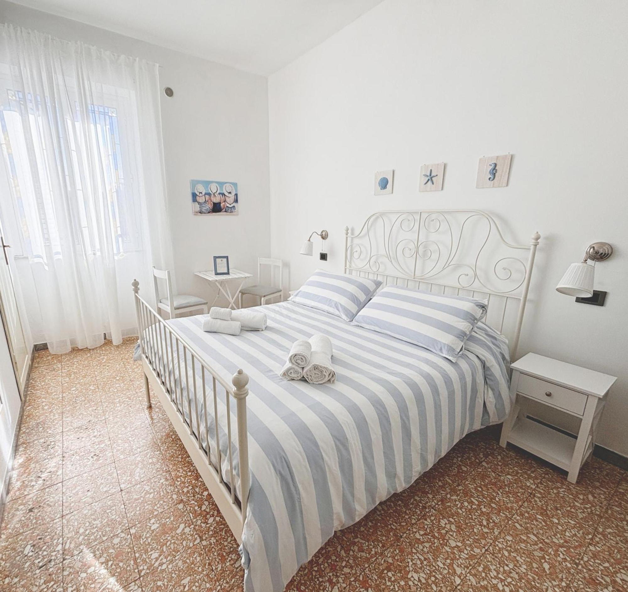 A Casa Di Mario E Nene Bed and Breakfast Viareggio Eksteriør billede