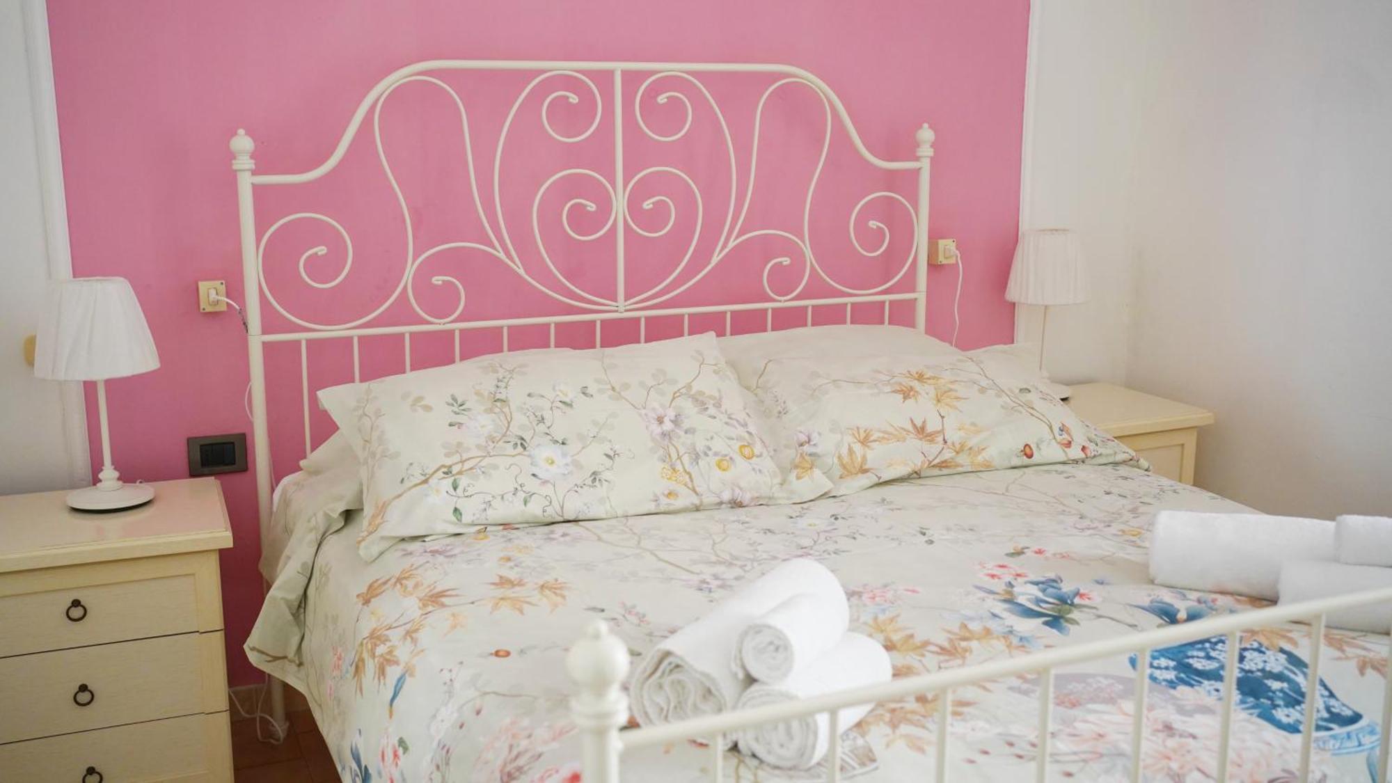 A Casa Di Mario E Nene Bed and Breakfast Viareggio Eksteriør billede