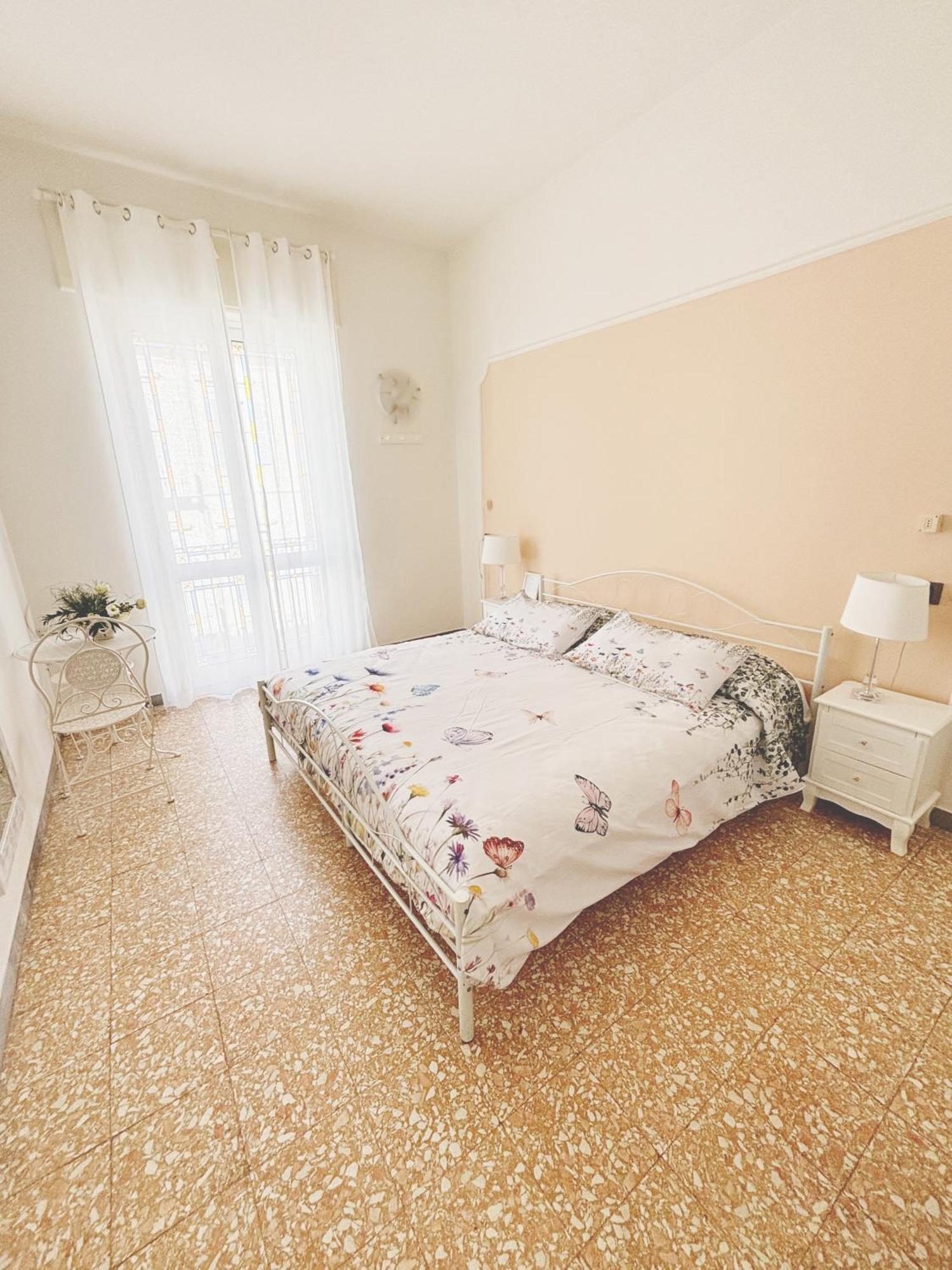 A Casa Di Mario E Nene Bed and Breakfast Viareggio Eksteriør billede