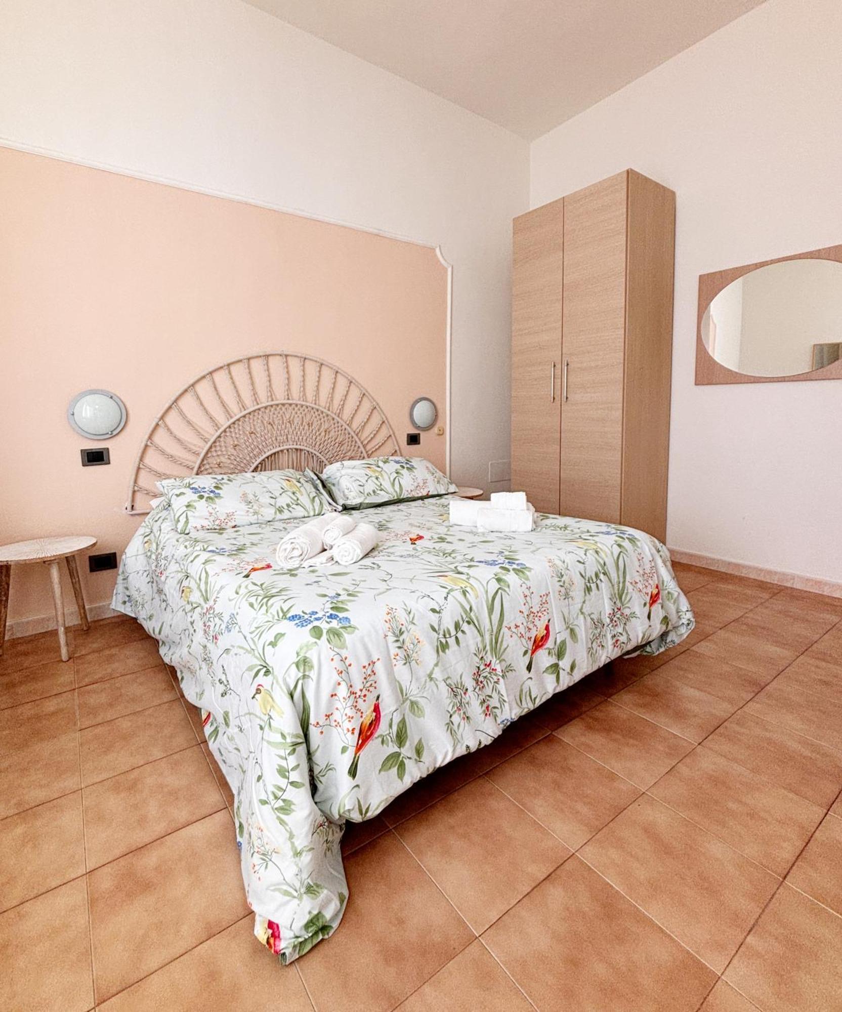 A Casa Di Mario E Nene Bed and Breakfast Viareggio Eksteriør billede